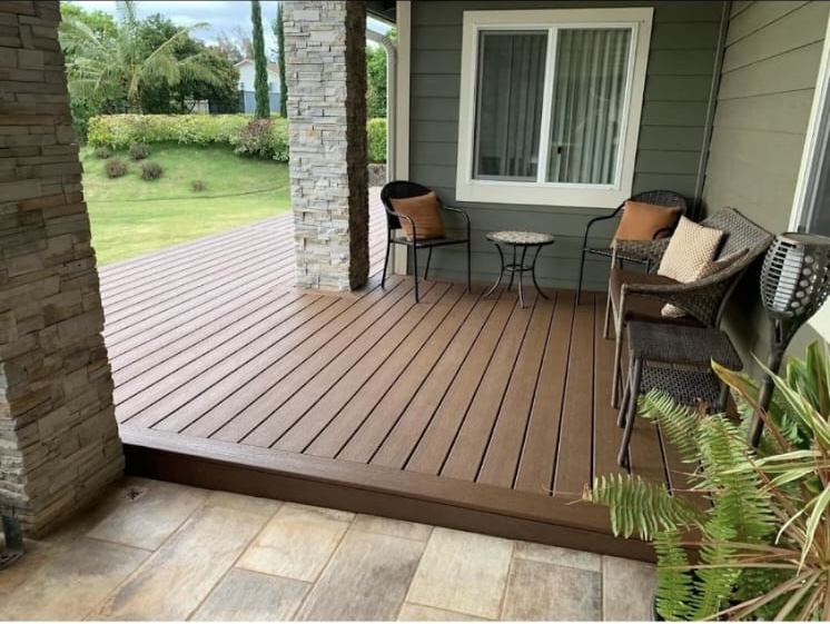 MAHOGANY DECKS